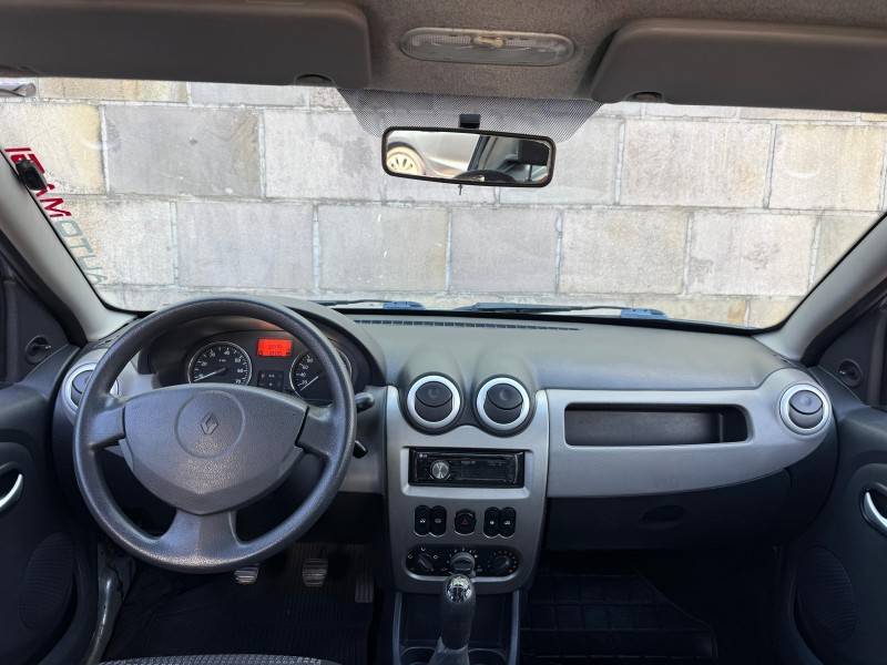 RENAULT - SANDERO - 2010/2011 - Prata - R$ 31.900,00