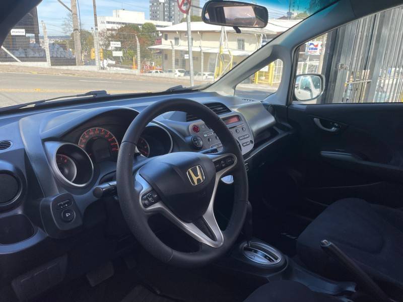 HONDA - FIT - 2009/2009 - Preta - R$ 44.900,00