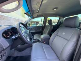 TOYOTA - HILUX - 2012/2013 - Prata - R$ 125.900,00
