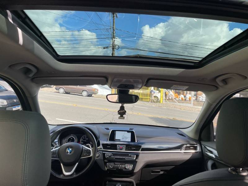 BMW - X1 - 2018/2019 - Cinza - R$ 149.900,00