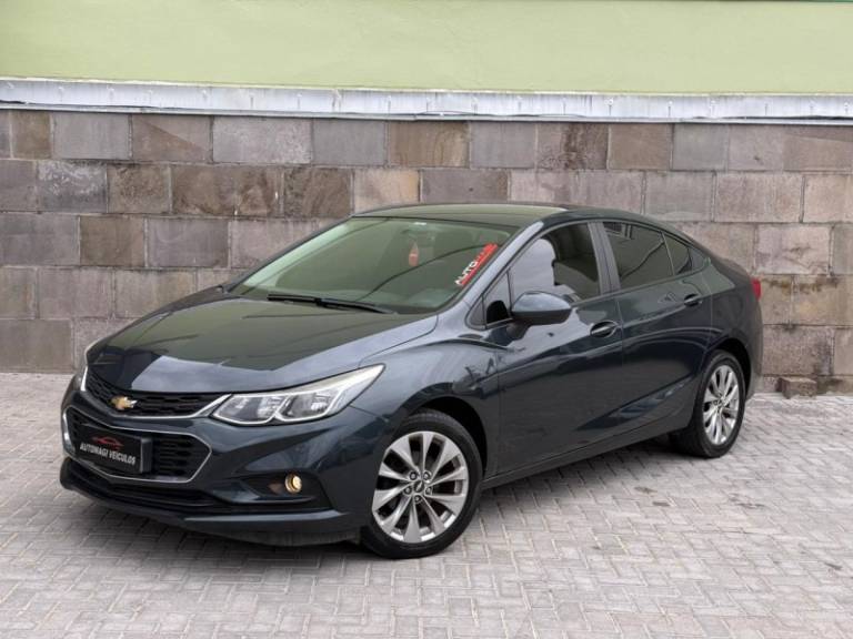 CHEVROLET - CRUZE - 2017/2017 - Cinza - R$ 79.900,00