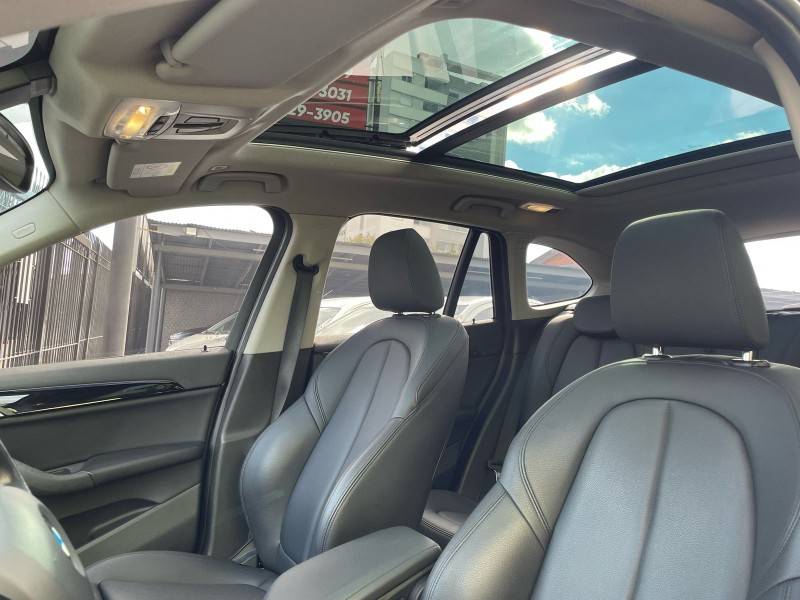 BMW - X1 - 2018/2019 - Cinza - R$ 149.900,00