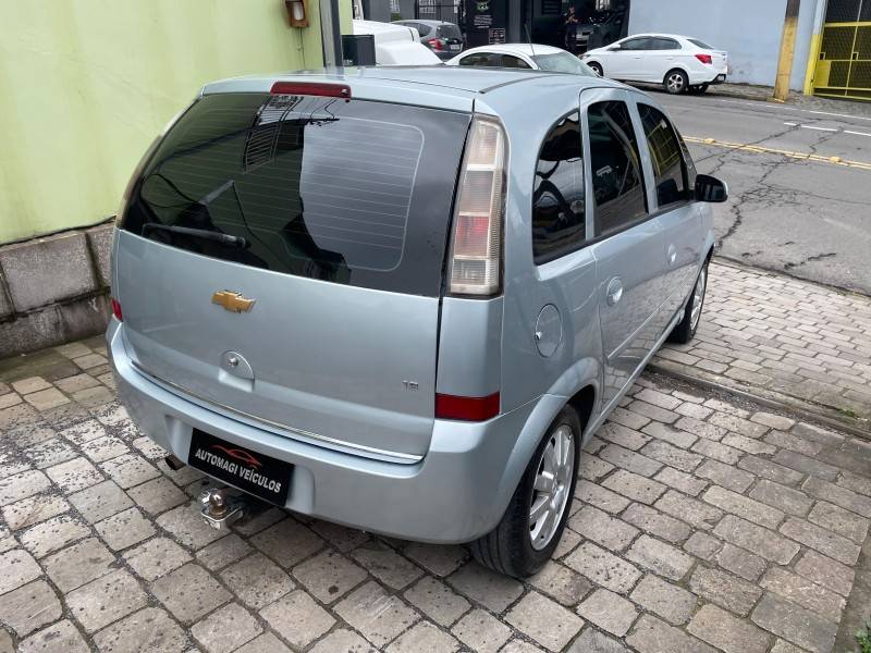 CHEVROLET - MERIVA - 2009/2010 - Prata - R$ 27.900,00