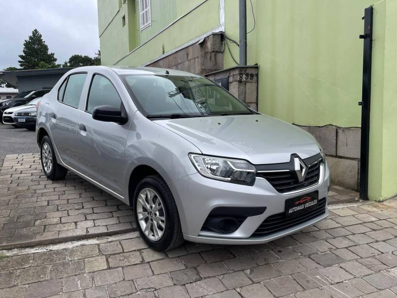 RENAULT - LOGAN - 2022/2022 - Prata - R$ 56.900,00