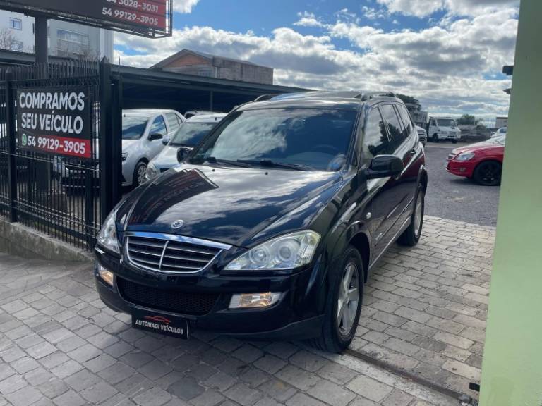 SSANGYONG - KYRON - 2012/2012 - Preta - R$ 48.900,00