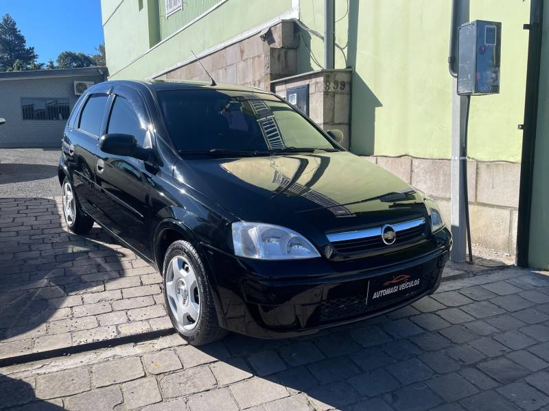 CHEVROLET - CORSA - 2012/2012 - Preta - R$ 32.900,00