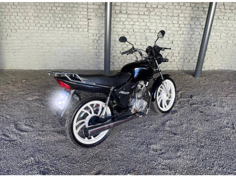 HONDA - CG 125 - 2008/2008 - Preta - R$ 7.900,00