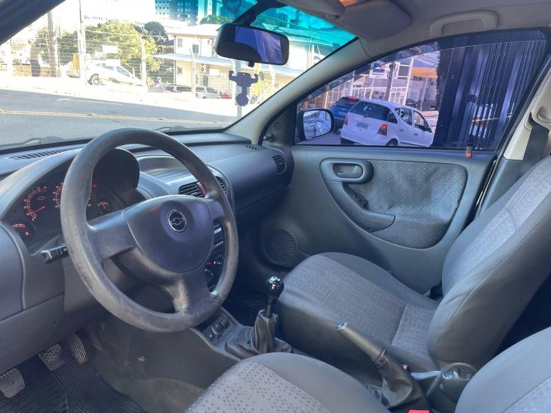 CHEVROLET - CORSA - 2011/2012 - Preta - R$ 32.900,00