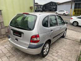 RENAULT - SCÉNIC - 2011/2011 - Prata - R$ 26.900,00