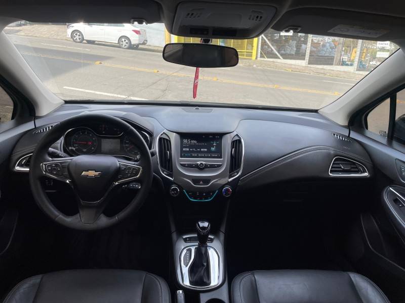 CHEVROLET - CRUZE - 2017/2017 - Cinza - R$ 79.900,00