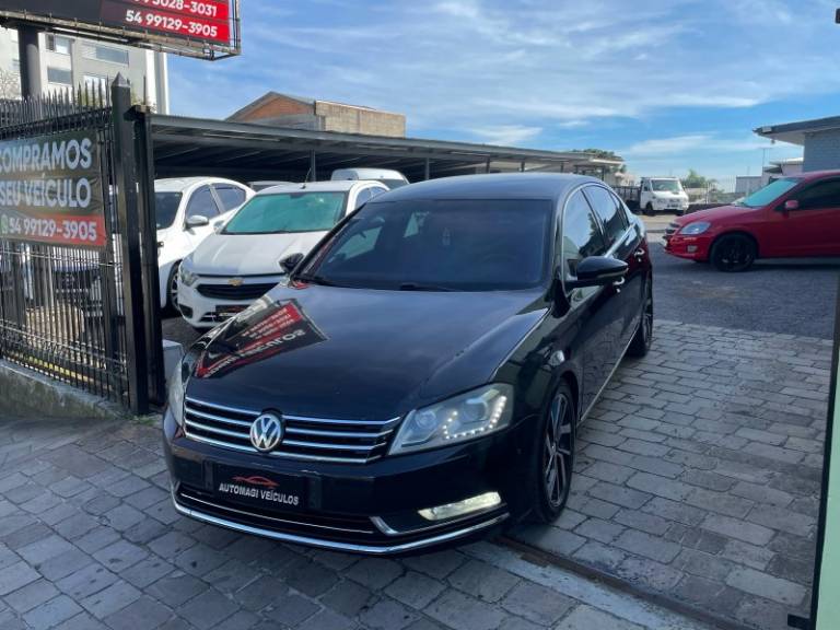 VOLKSWAGEN - PASSAT - 2013/2013 - Preta - R$ 67.900,00