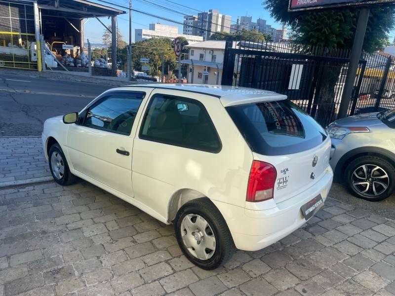 VOLKSWAGEN - GOL - 2013/2013 - Branca - R$ 24.900,00