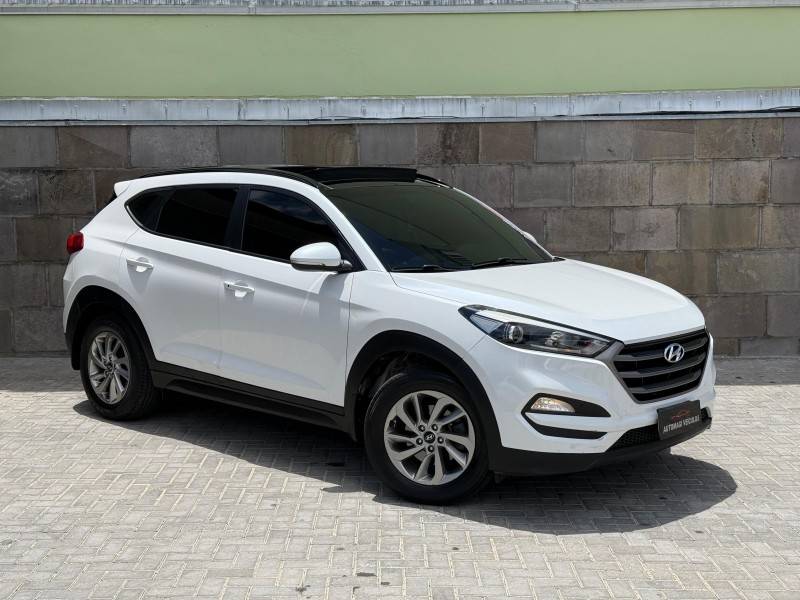 HYUNDAI - TUCSON - 2017/2018 - Branca - R$ 101.900,00