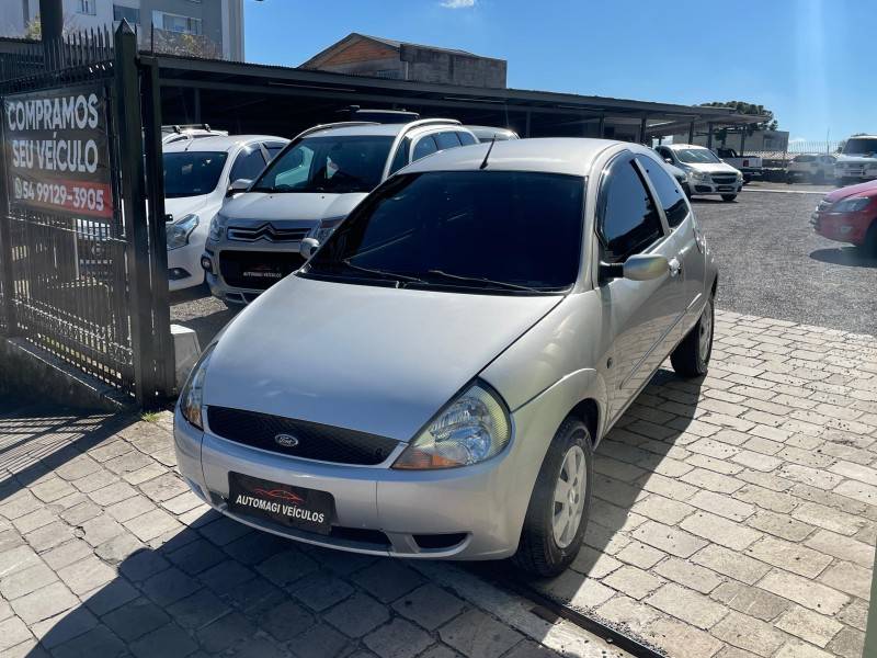 FORD - KA - 2006/2006 - Prata - R$ 14.900,00