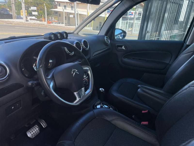 CITROËN - AIRCROSS - 2013/2013 - Prata - R$ 39.900,00