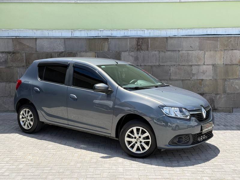 RENAULT - SANDERO - 2017/2018 - Cinza - R$ 41.900,00