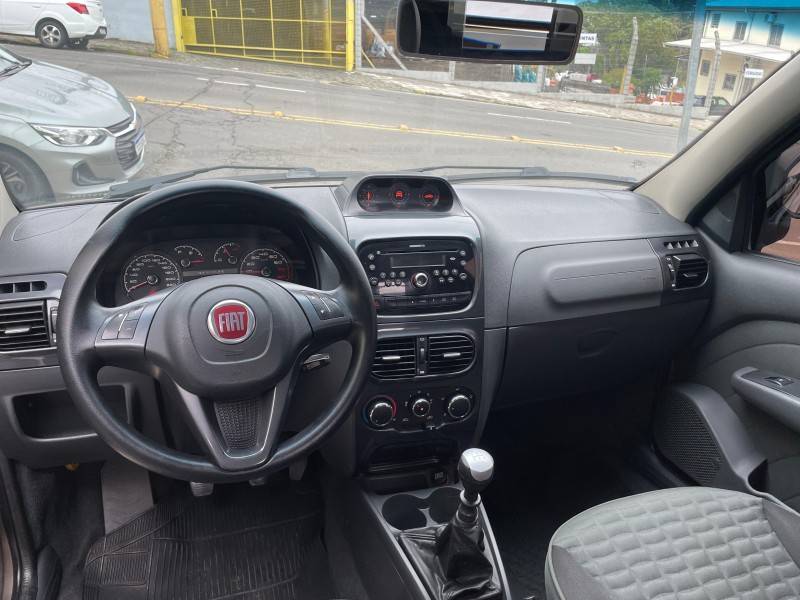 FIAT - STRADA - 2016/2016 - Cinza - R$ 65.900,00