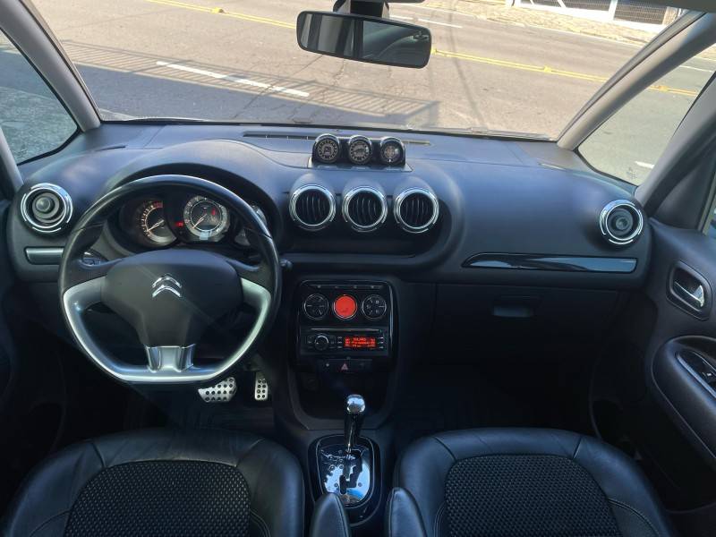 CITROËN - AIRCROSS - 2013/2013 - Prata - R$ 39.900,00