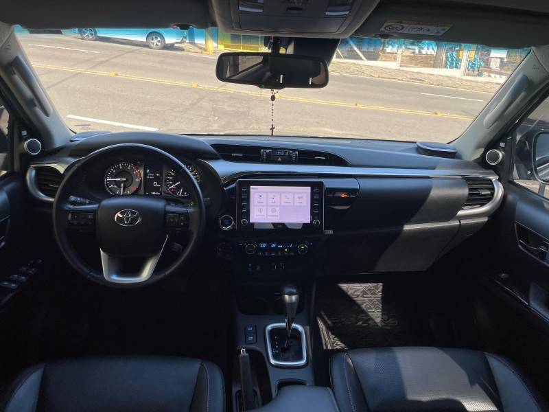 TOYOTA - HILUX - 2021/2021 - Cinza - R$ 259.900,00