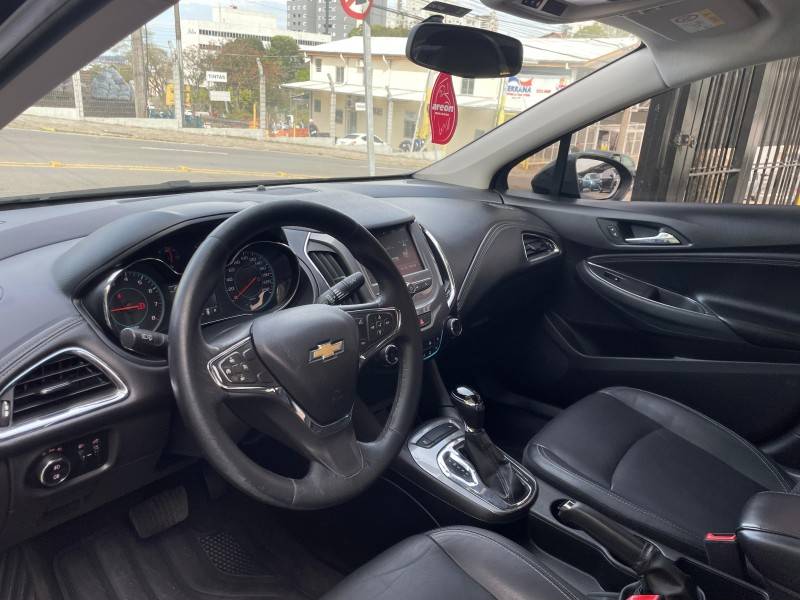 CHEVROLET - CRUZE - 2017/2017 - Cinza - R$ 79.900,00