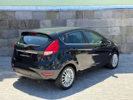 FORD - FIESTA - 2014/2015 - Preta - R$ 49.900,00