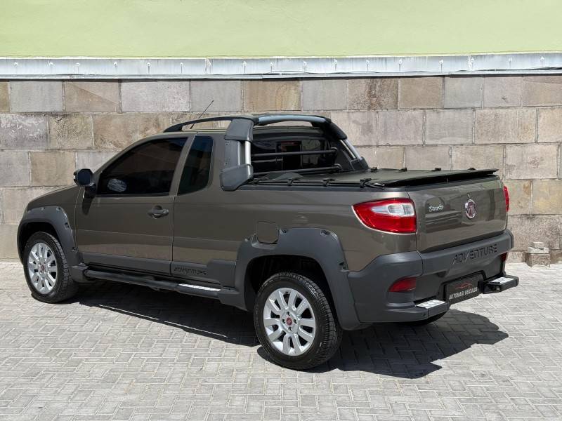 FIAT - STRADA - 2016/2016 - Cinza - R$ 65.900,00