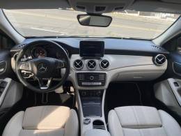 MERCEDES-BENZ - GLA 200 - 2019/2019 - Cinza - R$ 135.900,00