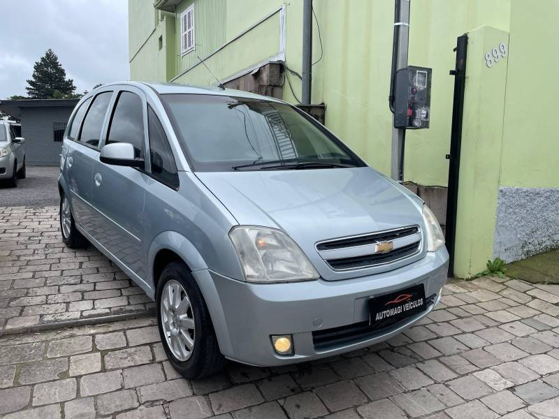 CHEVROLET - MERIVA - 2009/2010 - Prata - R$ 27.900,00