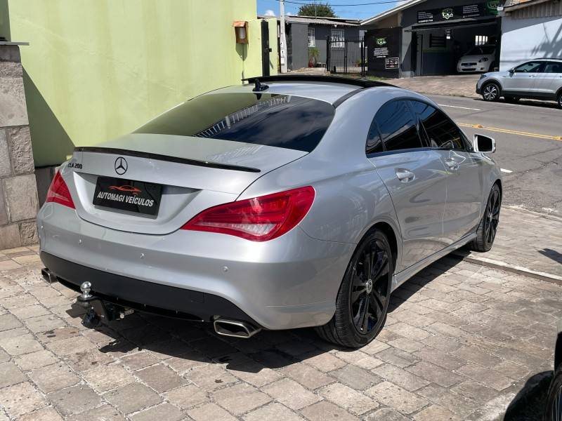 MERCEDES-BENZ - CLA 200 - 2014/2014 - Prata - R$ 119.900,00