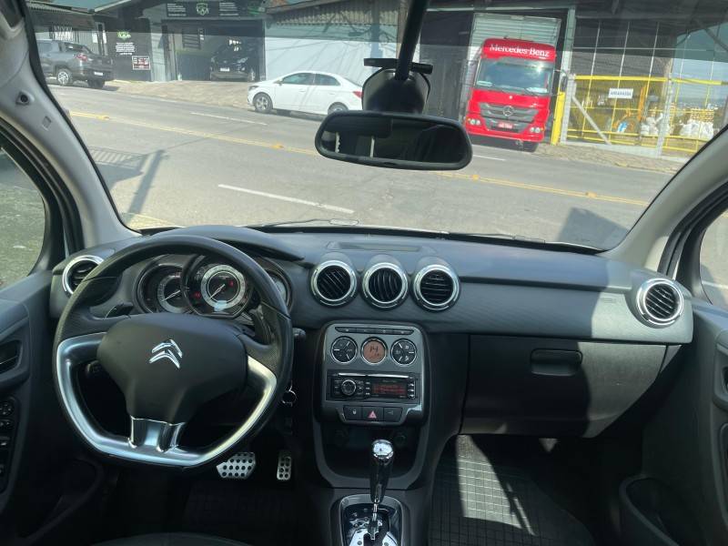 CITROËN - C3 - 2014/2015 - Branca - R$ 48.900,00