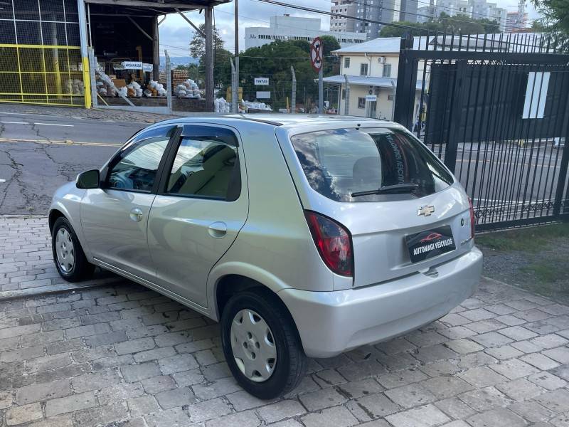 CHEVROLET - CELTA - 2015/2015 - Prata - R$ 34.900,00