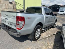 FORD - RANGER - 2015/2015 - Prata - R$ 115.900,00