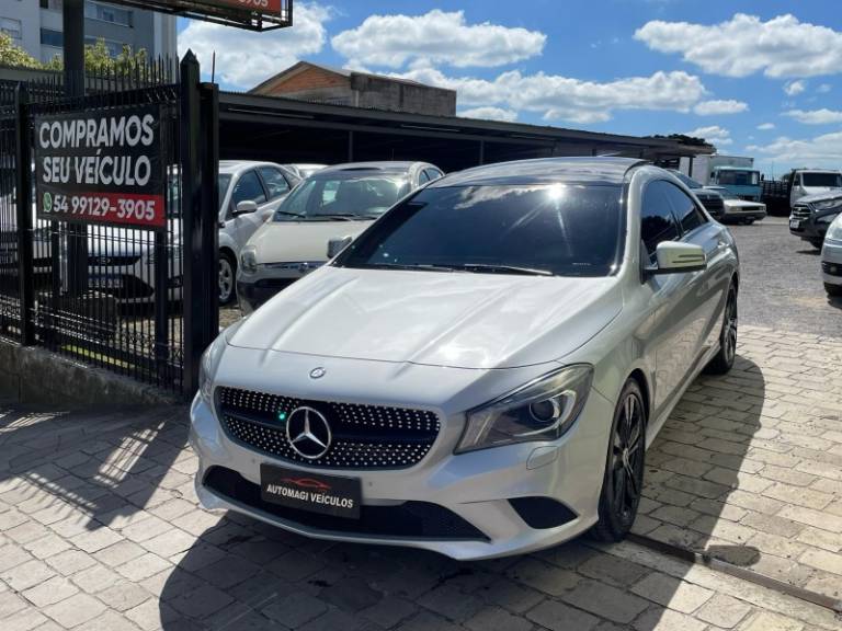 MERCEDES-BENZ - CLA 200 - 2014/2014 - Prata - R$ 119.900,00