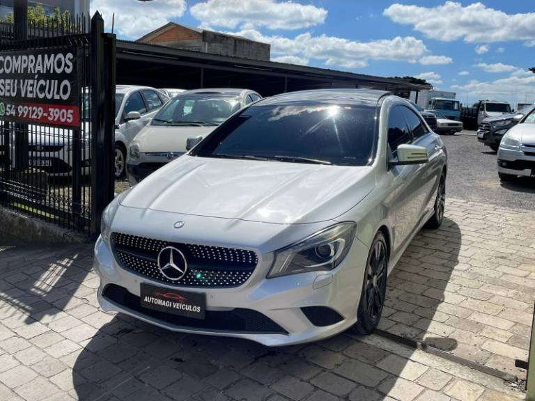 MERCEDES-BENZ - CLA 200 - 2014/2014 - Prata - R$ 119.900,00