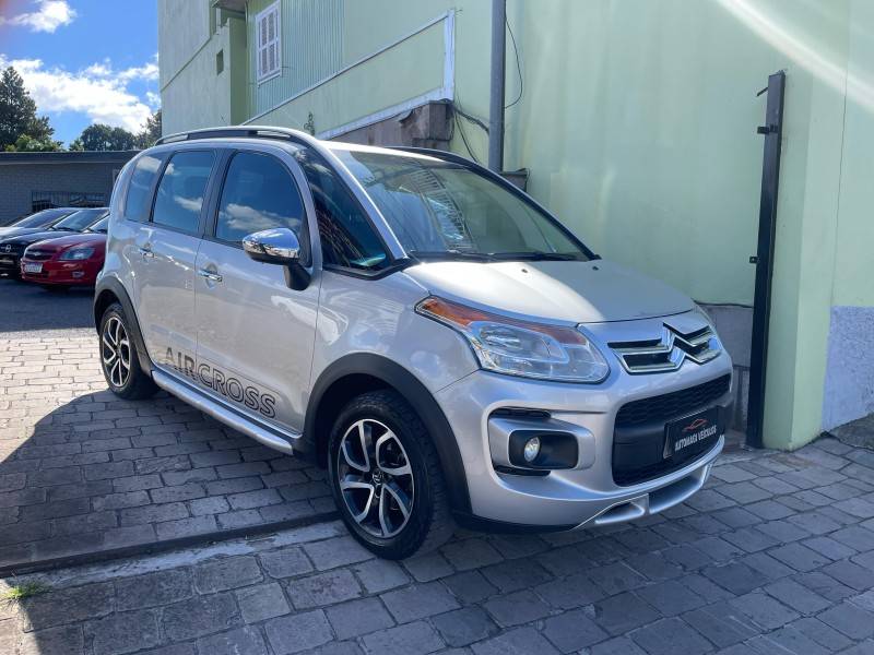 CITROËN - AIRCROSS - 2013/2013 - Prata - R$ 39.900,00