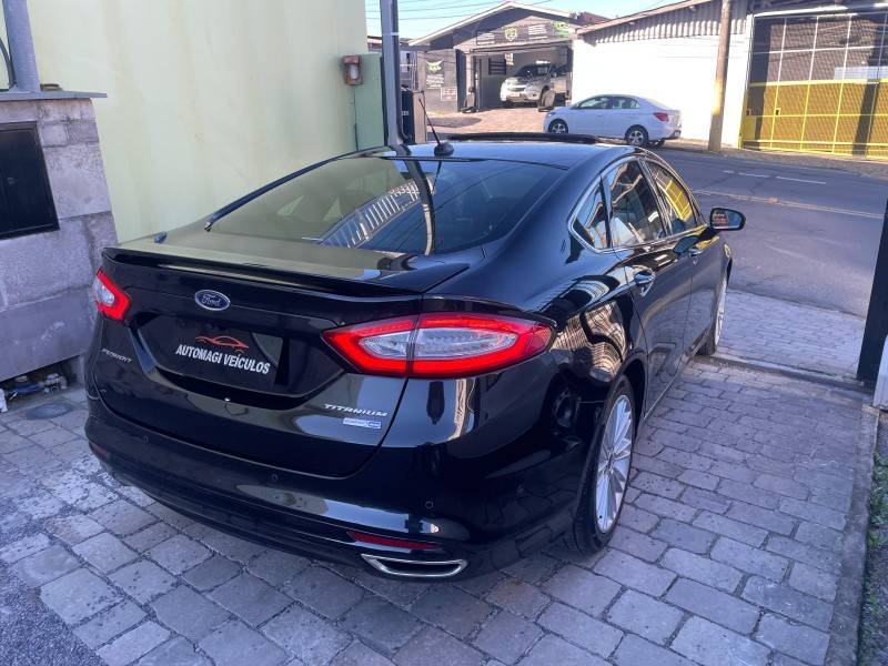 FORD - FUSION - 2013/2013 - Preta - R$ 78.900,00