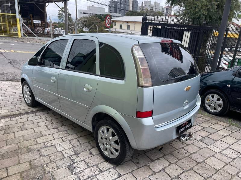 CHEVROLET - MERIVA - 2009/2010 - Prata - R$ 27.900,00