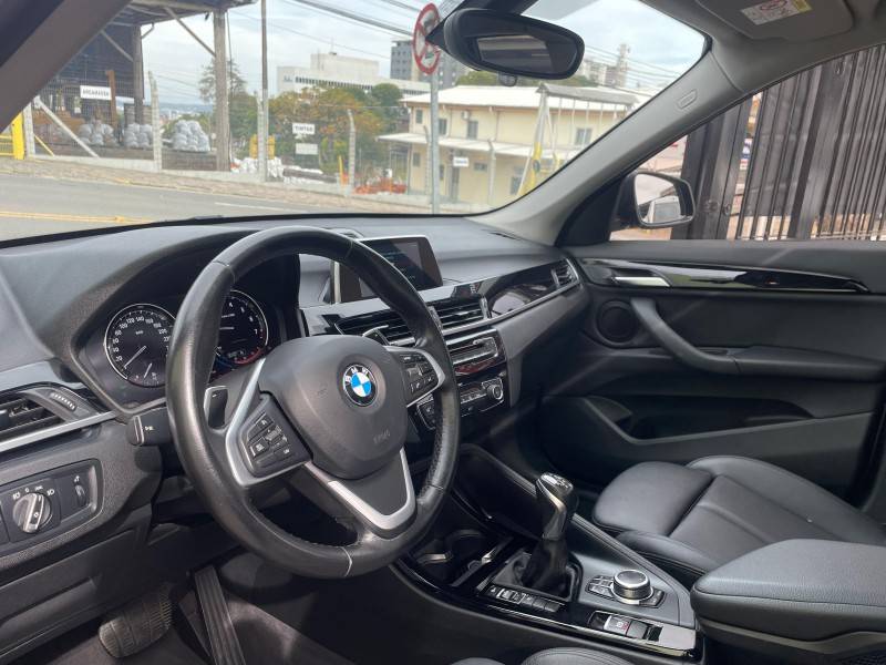 BMW - X1 - 2018/2019 - Cinza - R$ 149.900,00