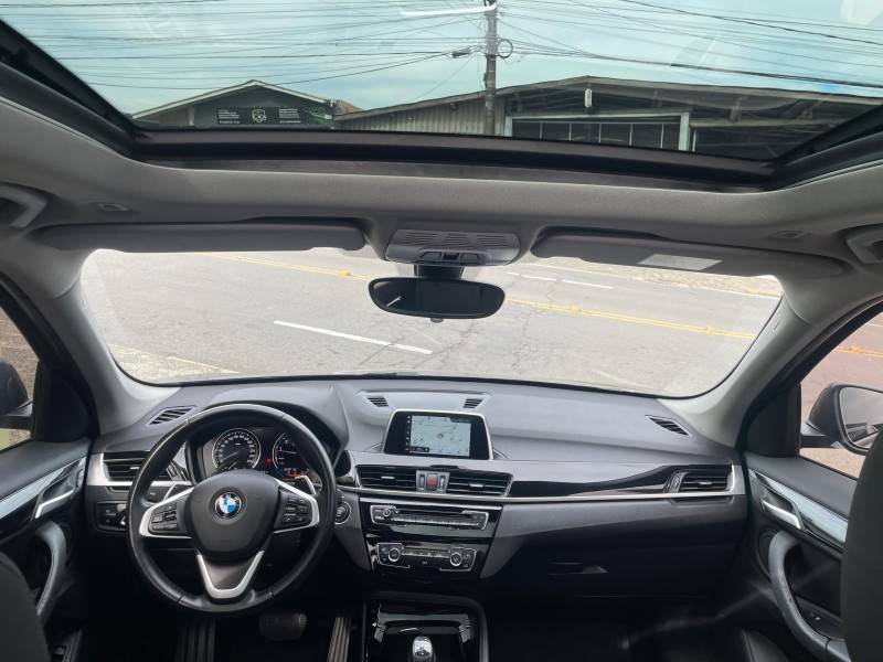 BMW - X1 - 2018/2019 - Cinza - R$ 149.900,00
