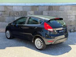 FORD - FIESTA - 2014/2015 - Preta - R$ 49.900,00