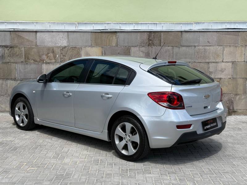 CHEVROLET - CRUZE - 2013/2014 - Prata - R$ 58.900,00