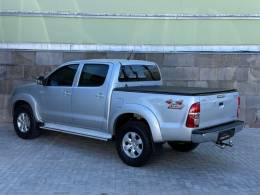 TOYOTA - HILUX - 2012/2013 - Prata - R$ 125.900,00