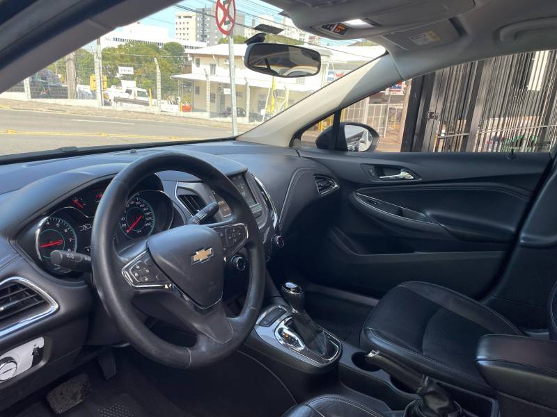 CHEVROLET - CRUZE - 2017/2017 - Azul - R$ 77.900,00