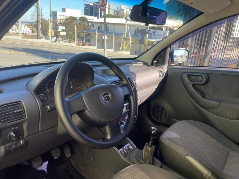CHEVROLET - CORSA - 2012/2012 - Preta - R$ 32.900,00