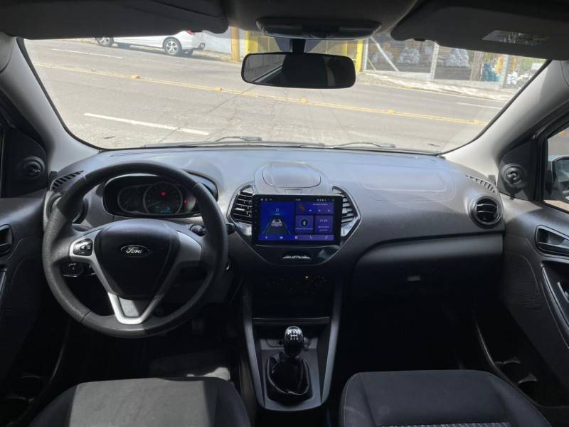 FORD - KA - 2017/2018 - Prata - R$ 43.900,00