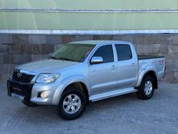 TOYOTA - HILUX - 2012/2013 - Prata - R$ 125.900,00