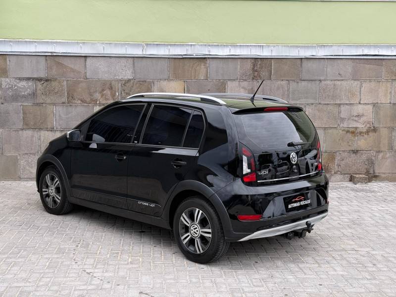 VOLKSWAGEN - UP - 2018/2018 - Preta - R$ 63.900,00