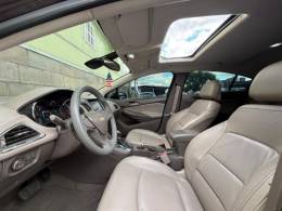 CHEVROLET - CRUZE - 2017/2017 - Vermelha - R$ 95.900,00