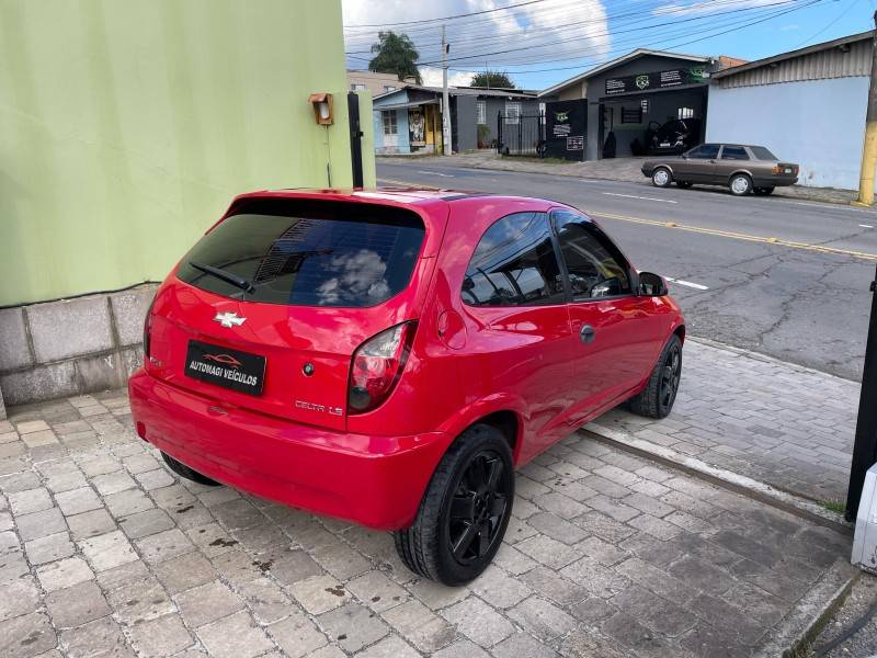 CHEVROLET - CELTA - 2012/2013 - Vermelha - R$ 22.900,00
