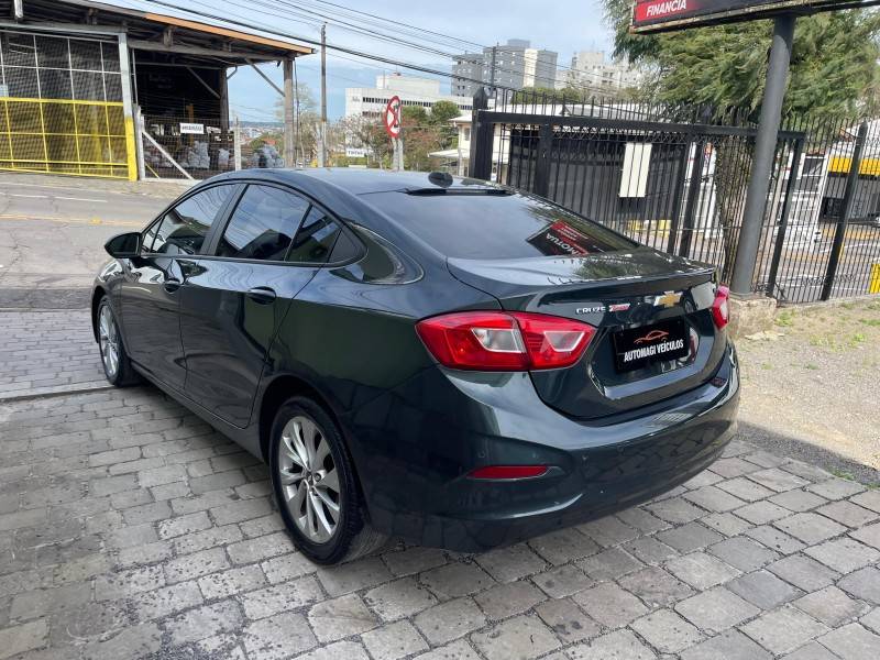 CHEVROLET - CRUZE - 2017/2017 - Cinza - R$ 79.900,00
